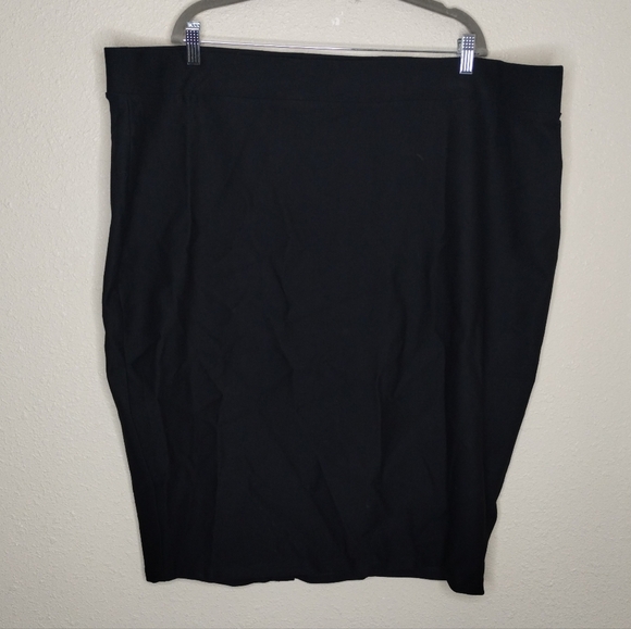 Torrid Midi Studio Luxe Black Ponte Pencil Skirt Women's Plus Size 4X - Picture 2 of 6